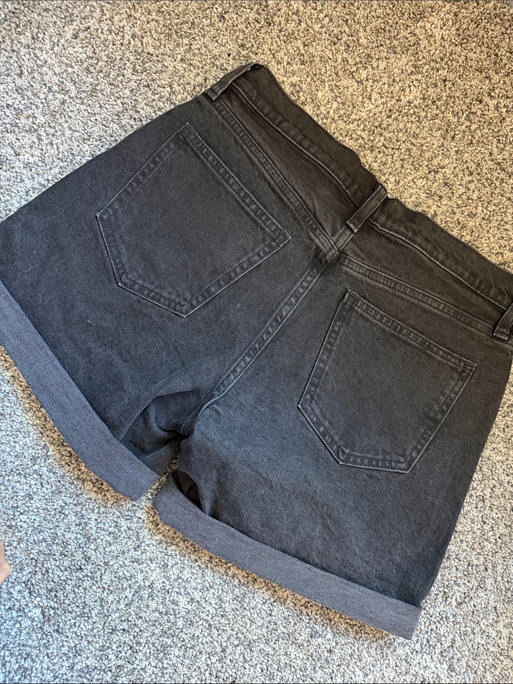 GAP Black Rolled-Hem Denim Shorts - Picture 2 of 3